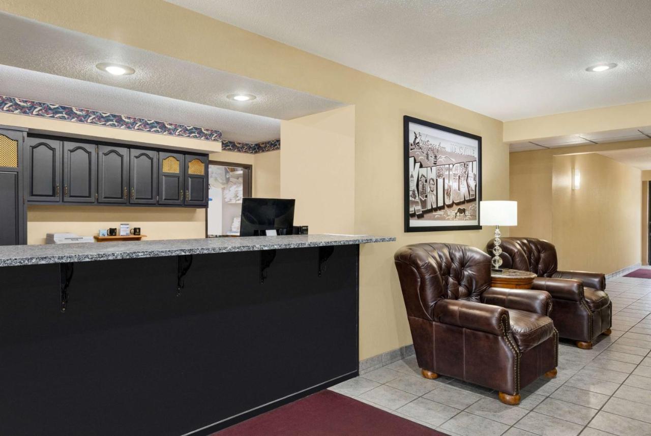 Super 8 By Wyndham Maysville Ky Exteriör bild